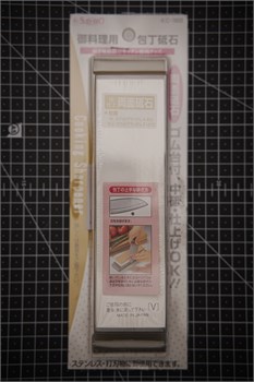Suehiro #400/#1200 Камень точильный водный комбинированный 175x50x32 на подставке KC-1800 - фото 32287