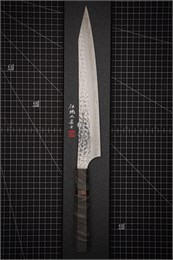 YU KUROSAKI Нож Кухонный Суджихики 240/400 мм R2(SG2) (Порошковая сталь) Hammered SENKO YU KUROSAKI GRAY STABILIZED SUJIHIKI 240